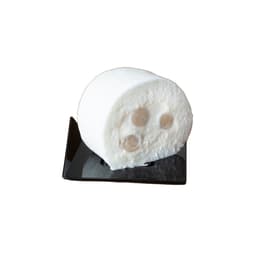 white sake roll cake